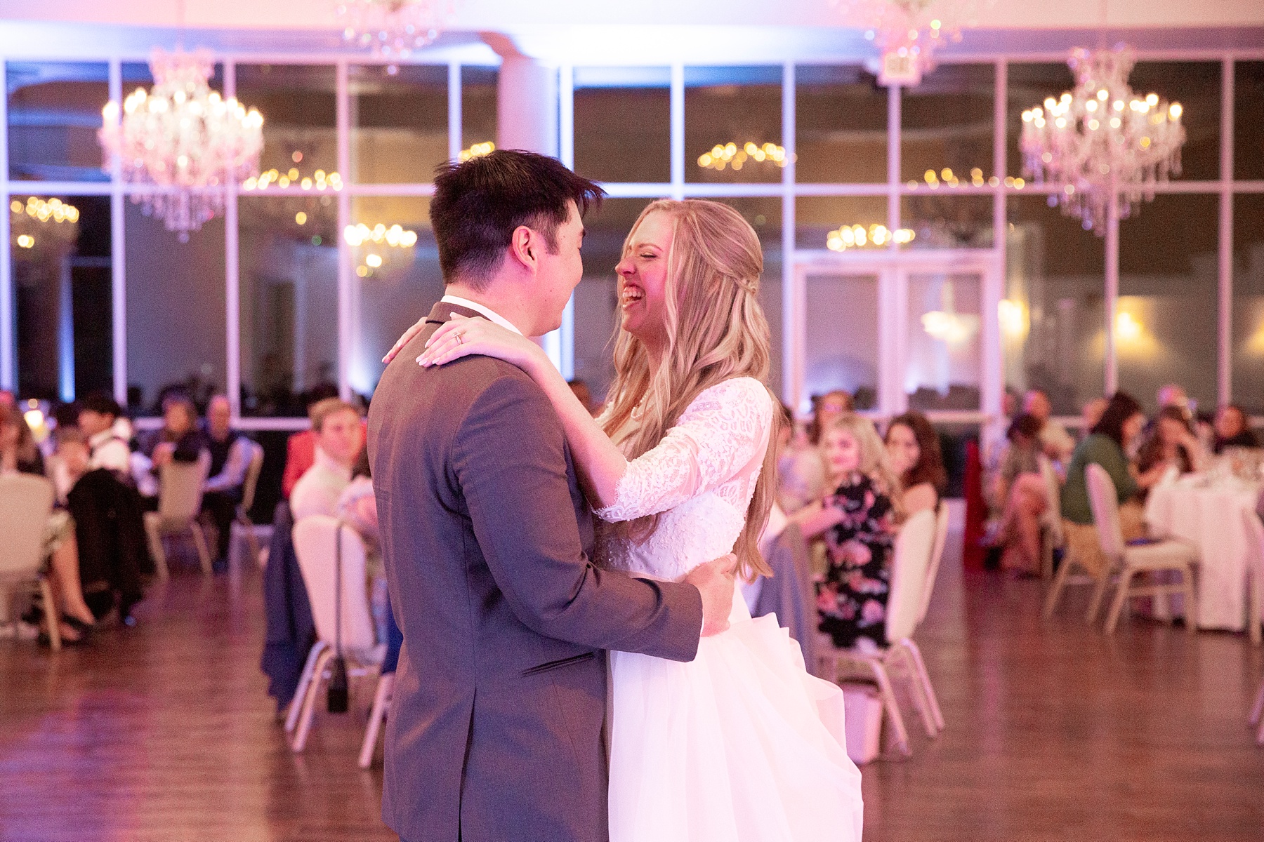 first dance at Ashton Gardens photographed by Randi Michelle Weddings