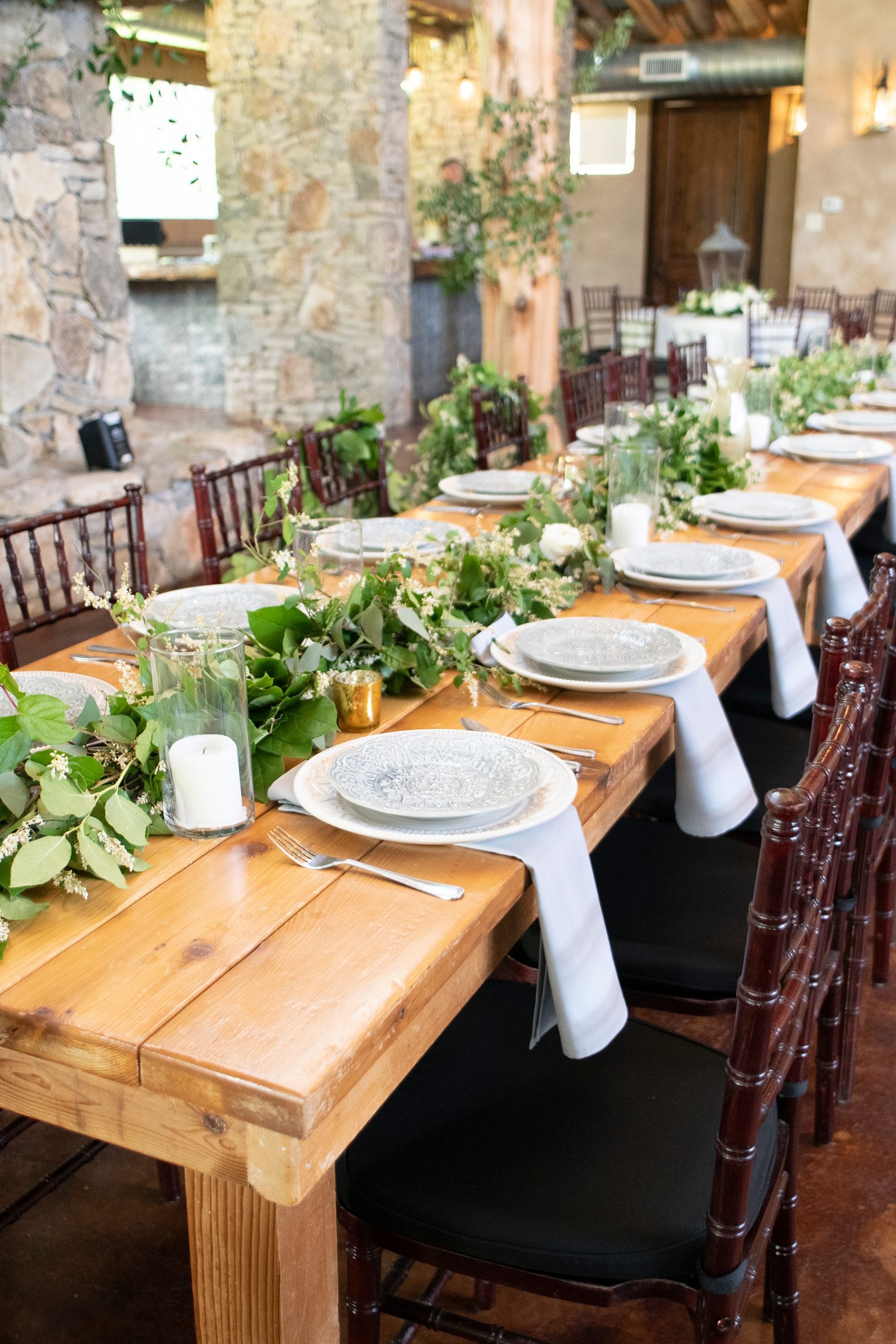 rustic wedding reception at the Brooks at Weatherford photographed by Randi Michelle