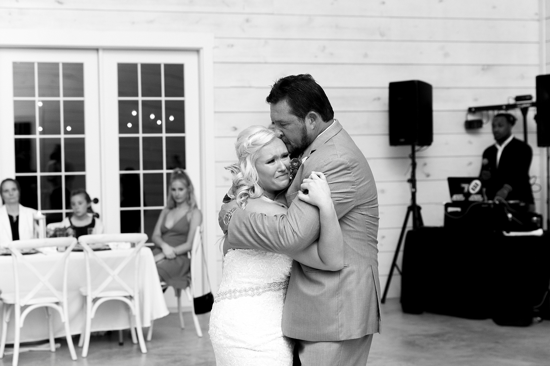 emotional father-daughter dance at the Establishment Barn photographed by Randi Michelle Weddings
