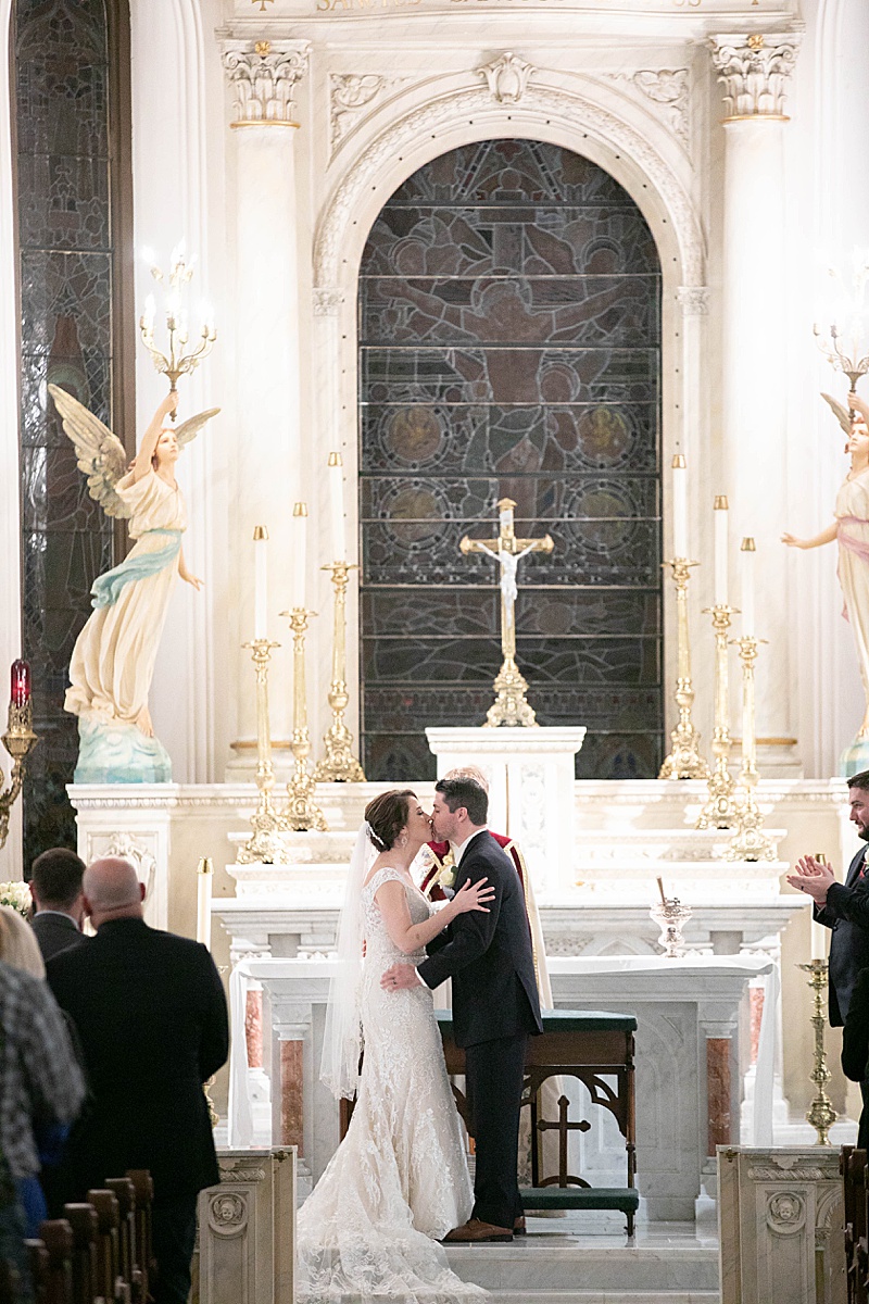traditional church wedding in Fort Worth photographed by Randi Michelle