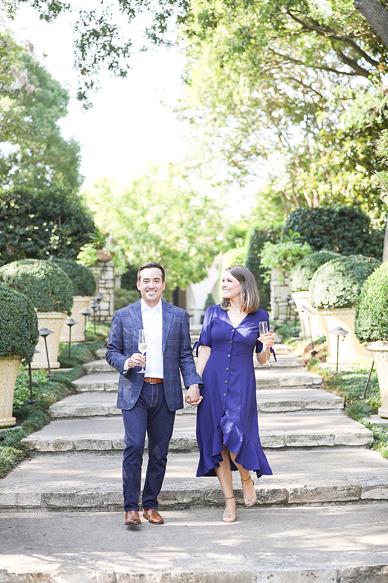 Dallas TX engagement session photographed by Randi Michelle Weddings