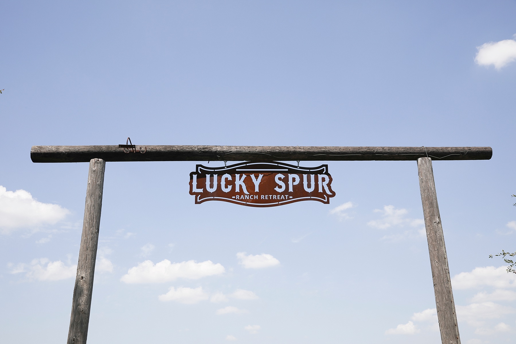 Lucky Spur Ranch Resort Wedding photographed by Randi Michelle Weddings