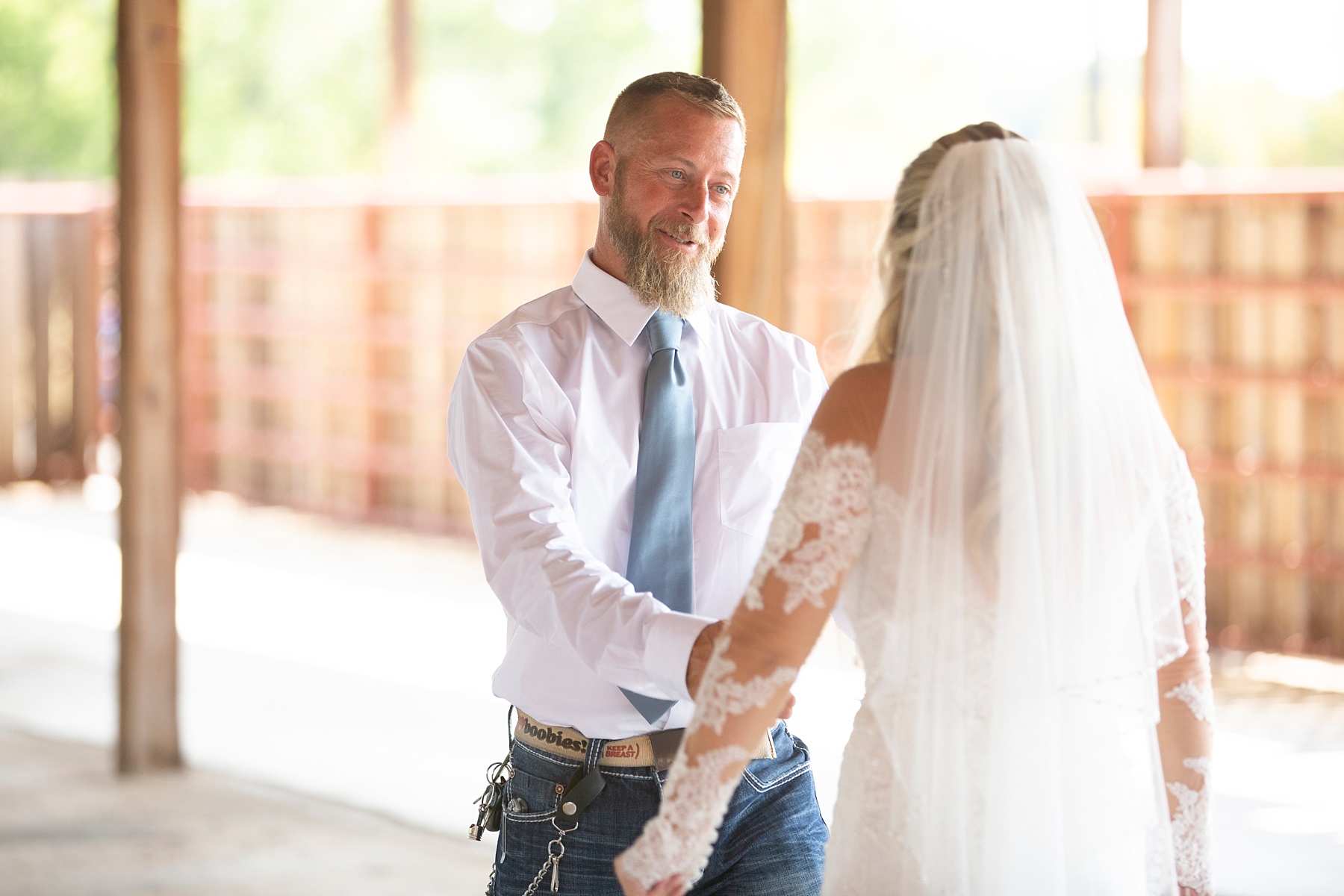 bride's first look with dad photographed by Randi Michelle Weddings